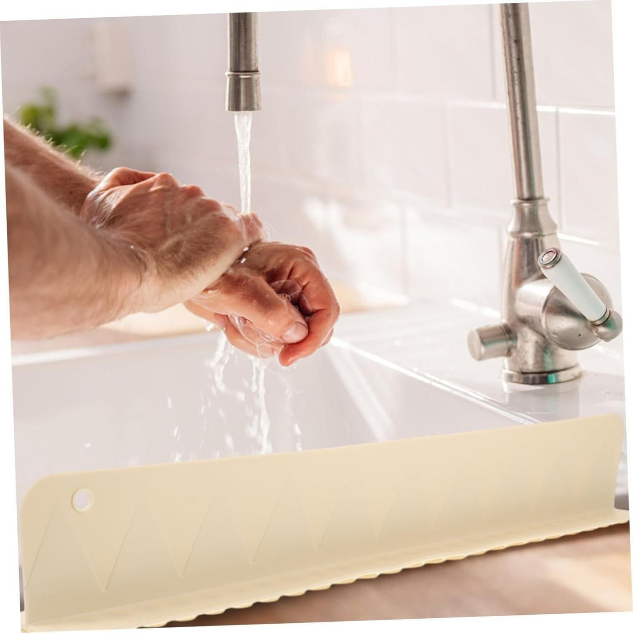 Anti-Splash Sink Guard for Kitchen Countertop